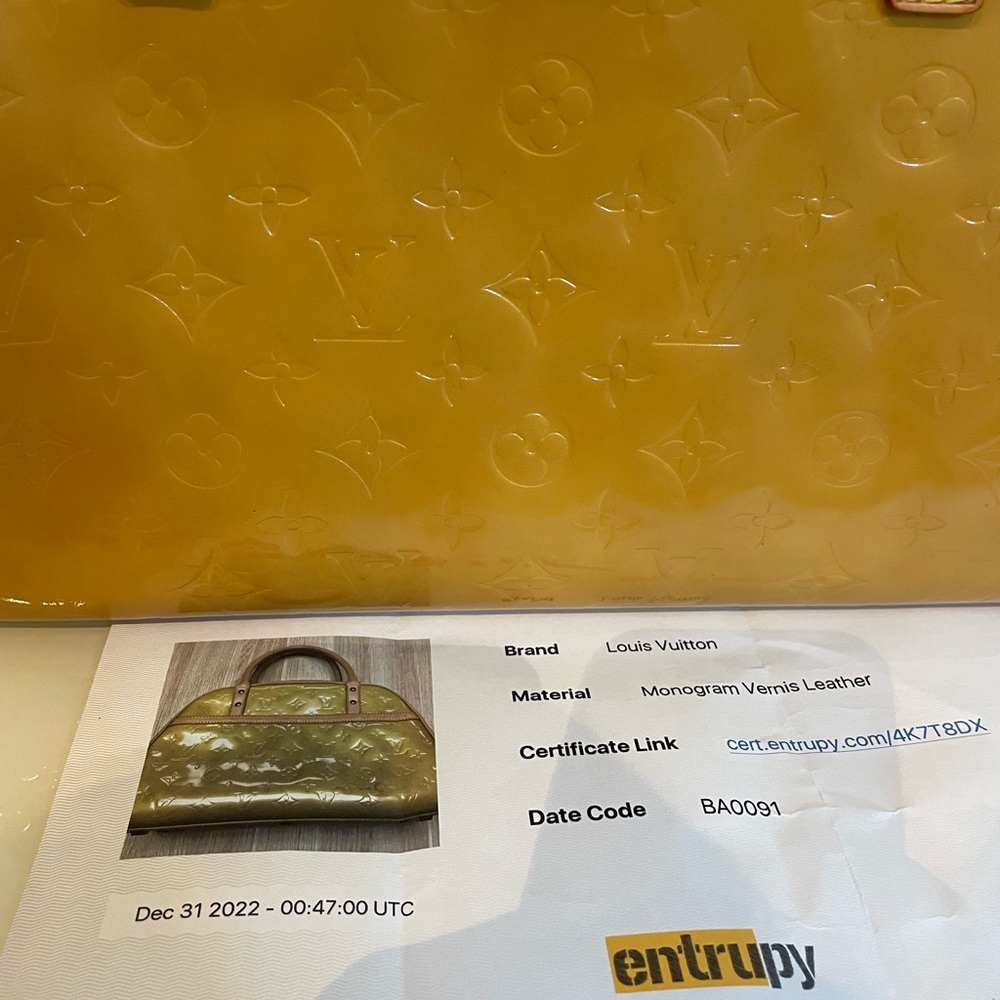 LOUIS VUITTON Monogram Mango Tompkins Square Bag - Picture 6 of 10